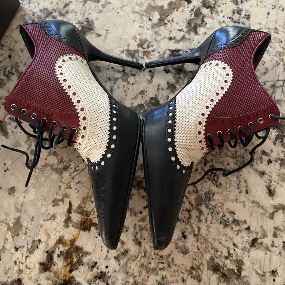 Gucci Heels - Picture 3 of 7